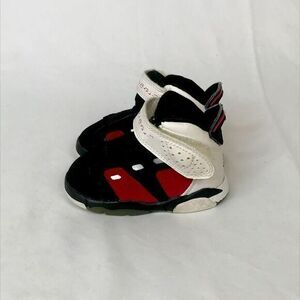 Toddler‎ 4C Jordan 09/24/10 basketball shoes black/ volt-white 428820-002